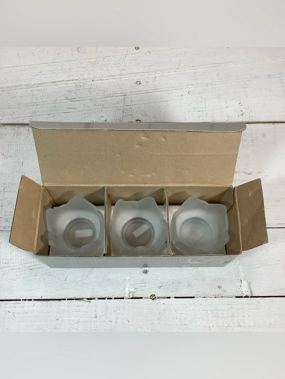PartyLite Frosted Lotus Tulip Tea Light Candle Holders - Picture 8 of 11